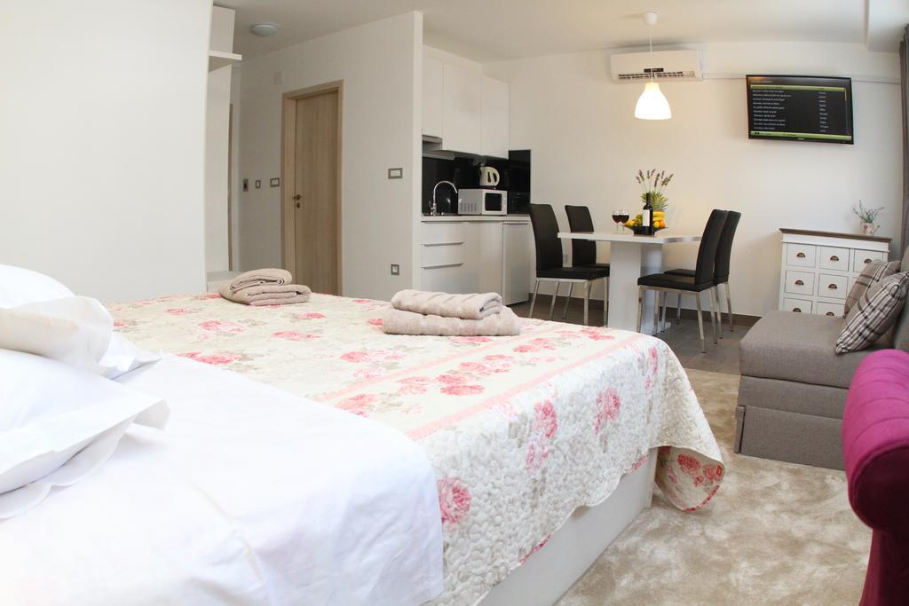 Studio Apartments Mirakul Split Quarto foto